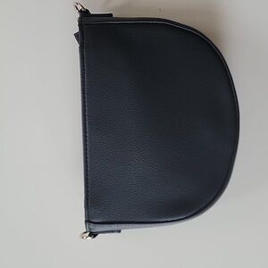 NIP Thirty-One Half-Moon Crossbody in "Black Beauty Pebble"